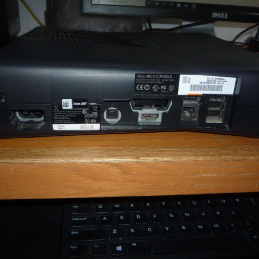 Xbox console - Picture 4 of 9